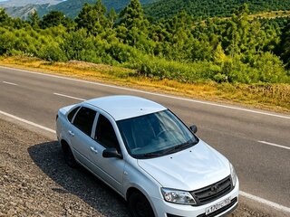 2013 Lada (ВАЗ) Granta I, белый, 260000 рублей, вид 2