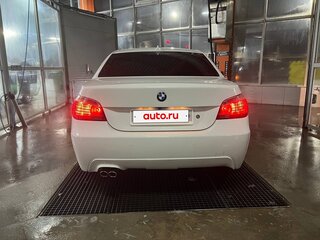 2007 BMW 5 серии 525i V (E60/E61), белый, 2700000 рублей, вид 4