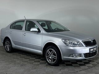 2011 Skoda Octavia DSG7 II (A5) Рестайлинг, серебристый, 1040000 рублей, вид 3