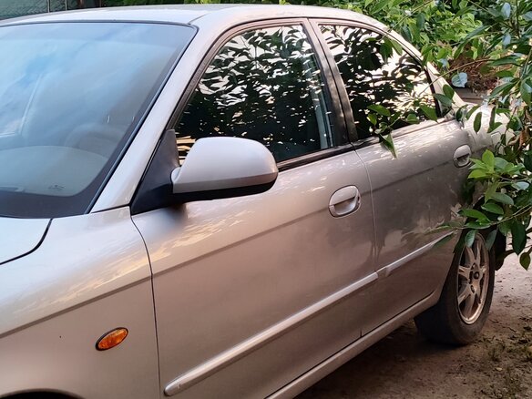2007 Kia Spectra I Рестайлинг 2, серебристый, 320000 рублей - вид 3