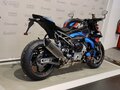 2026 BMW M 1000 R, чёрный - вид 1