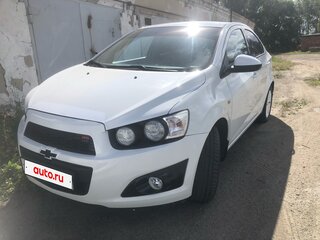 2014 Chevrolet Aveo II, белый, 500000 рублей, вид 1