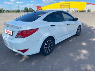 2014 Hyundai Solaris I Рестайлинг, белый, 1120000 рублей, вид 4