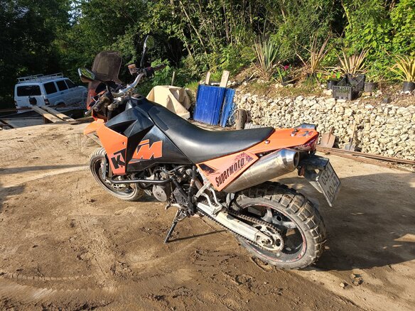 2006 KTM 950 SM, оранжевый, 300000 рублей - вид 5