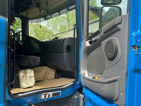 2006 Scania R-Series, синий, 2400000 рублей - вид 11