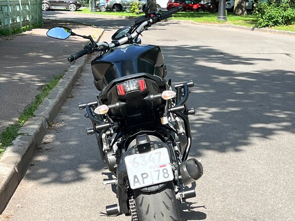 2017 Yamaha MT-09 (FZ-09), чёрный, 800000 рублей - вид 8