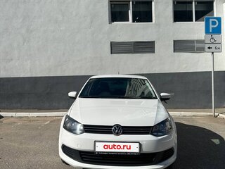 2013 Volkswagen Polo V, белый, 800000 рублей, вид 1