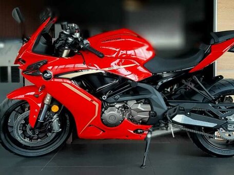 2025 QJMotor SRK 600 RC, красный, 699000 рублей, вид 2