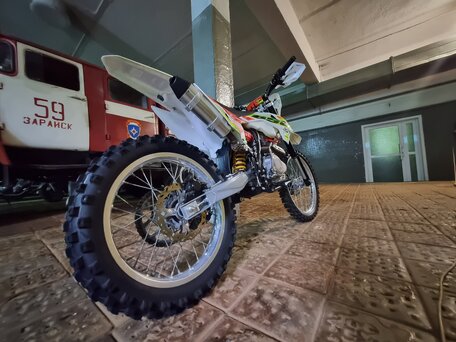 2023 BSE Z2, серебристый, 140000 рублей, вид 1