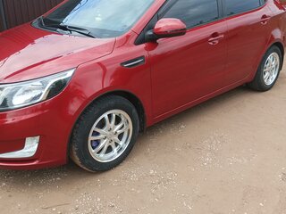 2014 Kia Rio 6-speed III, красный, 1050000 рублей, вид 3