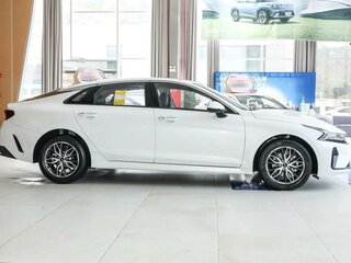 2025 Kia K5 III, белый, 3165000 рублей, вид 2