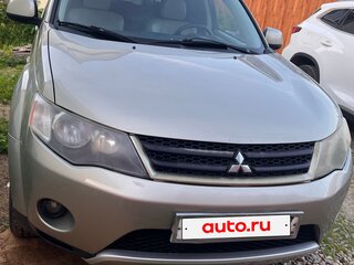2008 Mitsubishi Outlander II, бежевый, 850000 рублей, вид 4