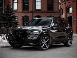 2019 BMW X5 30d IV (G05/G18), чёрный, 6960000 рублей, вид 2