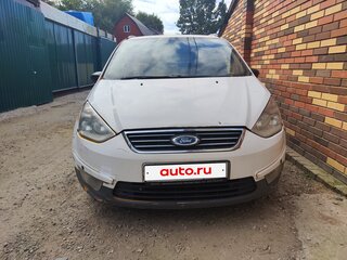2014 Ford Galaxy II Рестайлинг, белый, 450000 рублей, вид 2
