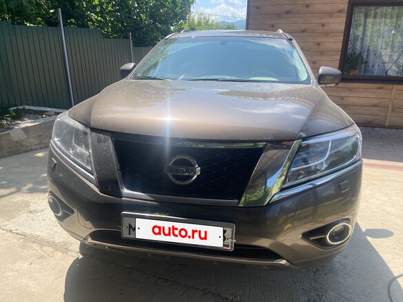 2014 Nissan Pathfinder IV, коричневый, 2000000 рублей - вид 1