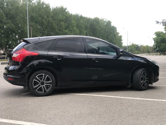 2012 Ford Focus III, чёрный, 950000 рублей - вид 2