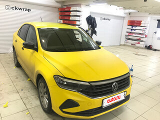2020 Volkswagen Polo VI, жёлтый, 1220000 рублей, вид 2