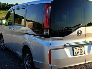 2019 Honda Stepwgn V Рестайлинг, серебристый, 2050000 рублей, вид 2
