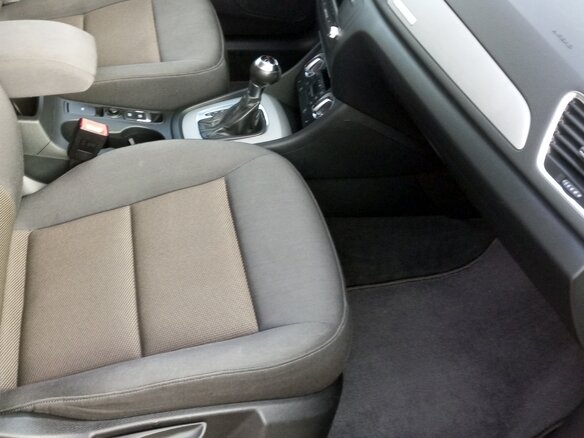 2012 Audi Q3 I (8U), белый, 1250000 рублей - вид 13