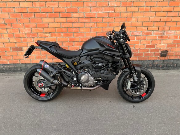 2021 Ducati Monster 937, чёрный