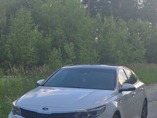 2019 Kia Optima IV Рестайлинг, белый, 1800000 рублей, вид 1