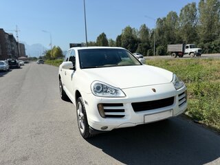 2008 Porsche Cayenne I Рестайлинг (957), белый, 990000 рублей, вид 1