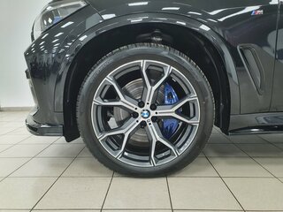 2023 BMW X5 40i IV (G05/G18), чёрный, 13995000 рублей, вид 3