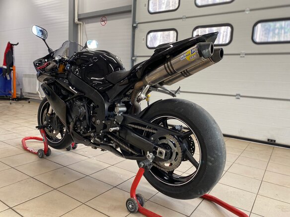 2008 Yamaha YZF-R1, чёрный, 630000 рублей - вид 17