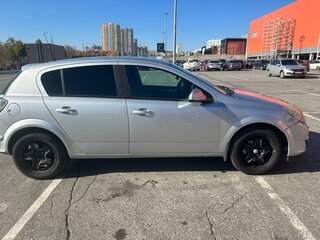 2011 Opel Astra H Рестайлинг, серебристый, 500000 рублей, вид 4