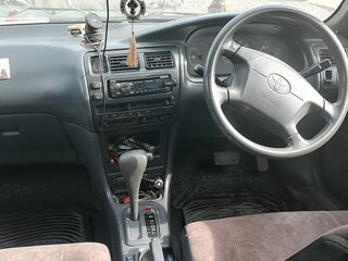 2002 Toyota Corolla VII (E100), белый, 330000 рублей, вид 4