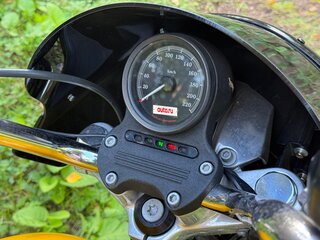 2013 Harley-Davidson Sportster 883, жёлтый, 580000 рублей, вид 3