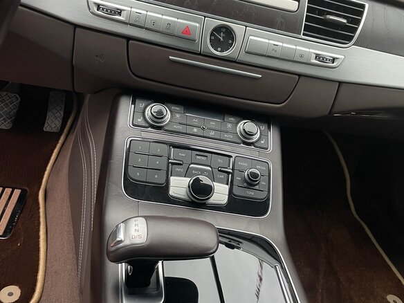 2016 Audi A8 Long III (D4) Рестайлинг, чёрный, 3300000 рублей - вид 29