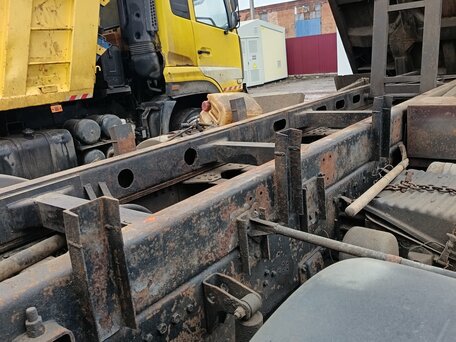 2008 IVECO-Hongyan 8x4 (CQ1314/3304/3314), жёлтый, 2000000 рублей, вид 1