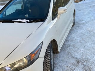 2012 Honda Stream II Рестайлинг, белый, 1650000 рублей, вид 1