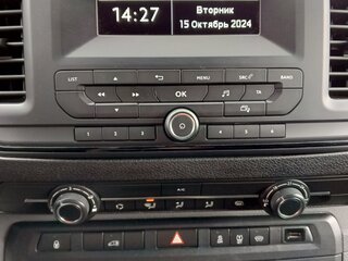 2018 Peugeot Expert, серебристый, 2455000 рублей, вид 5