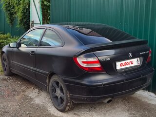 2005 Mercedes-Benz C-Класс 230 II (W203) Рестайлинг, чёрный, 630000 рублей, вид 2