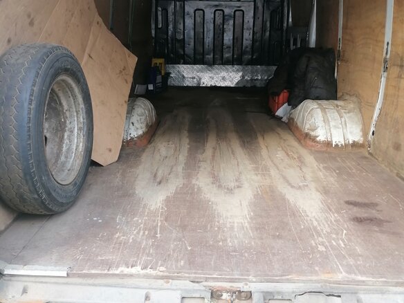 2010 Iveco Daily, белый, 980000 рублей - вид 12