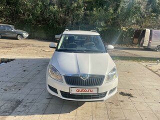 2012 Skoda Fabia II Рестайлинг, белый, 744000 рублей, вид 2
