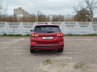 2022 Chevrolet Equinox III Рестайлинг, красный, 2550000 рублей, вид 4
