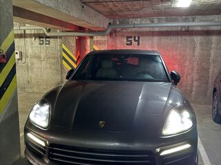 2019 Porsche Cayenne III, серый, 5500000 рублей, вид 5