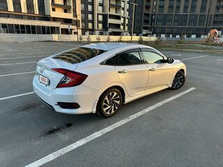 2019 Honda Civic X, белый, 1800000 рублей, вид 4