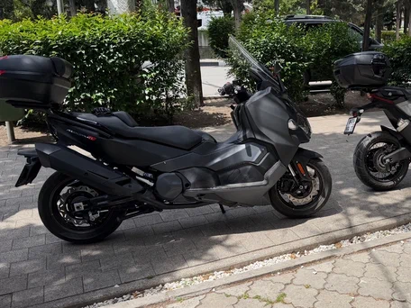2024 Sym Maxsym TL 500, чёрный, 650000 рублей, вид 3