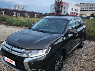 2017 Mitsubishi Outlander III Рестайлинг 2, коричневый, 1999999 рублей, вид 1
