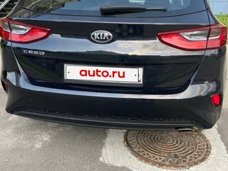 2018 Kia Ceed III, чёрный, 1450000 рублей, вид 3