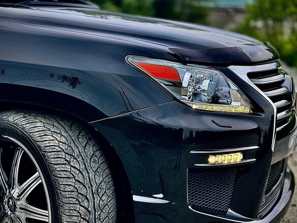 2015 Lexus LX 570 III Рестайлинг, чёрный, 5600000 рублей - вид 16