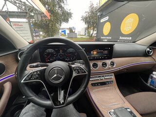 2021 Mercedes-Benz E-Класс 220 d V (W213, S213, C238) Рестайлинг, серый, 4450000 рублей, вид 2