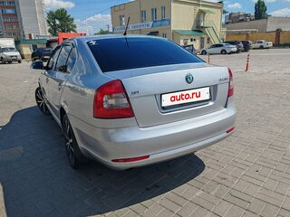 2011 Skoda Octavia II (A5) Рестайлинг, серебристый, 890000 рублей, вид 5