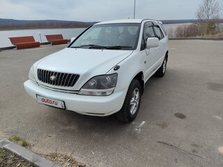 2002 Toyota Harrier I (XU10) Рестайлинг, белый, 850000 рублей, вид 2