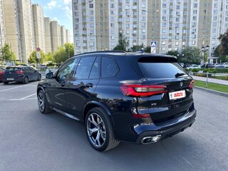2020 BMW X5 M50d IV (G05/G18), чёрный, 9995000 рублей, вид 3