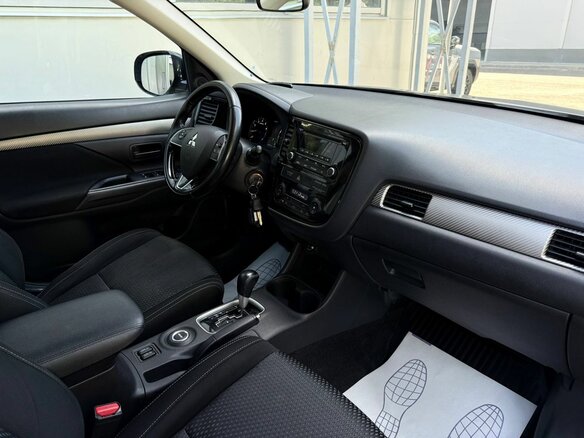 2015 Mitsubishi Outlander III Рестайлинг 2, серый - вид 10